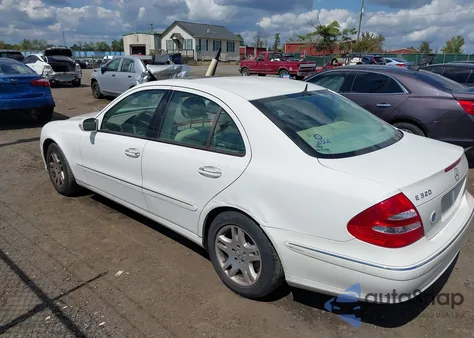 2003 Mercedes-Benz E 320 from USA, damaged, VIN WDBUF65J03A153320
